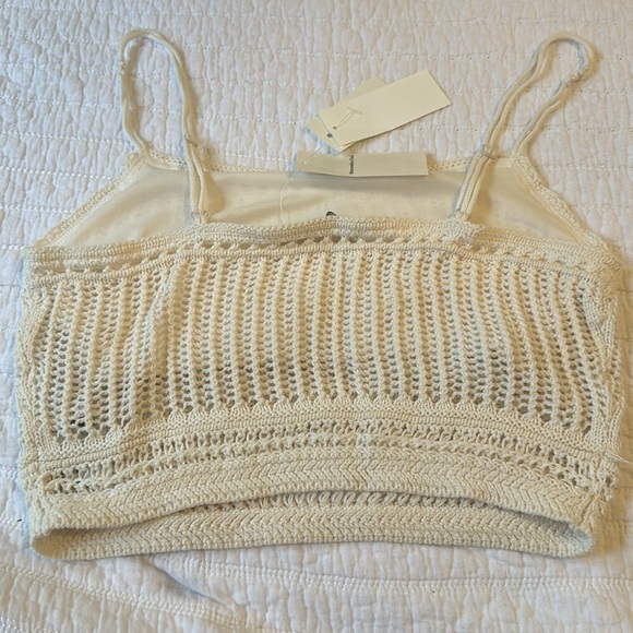 Abercrombie & Fitch beige cropped top size small. - Picture 5 of 5